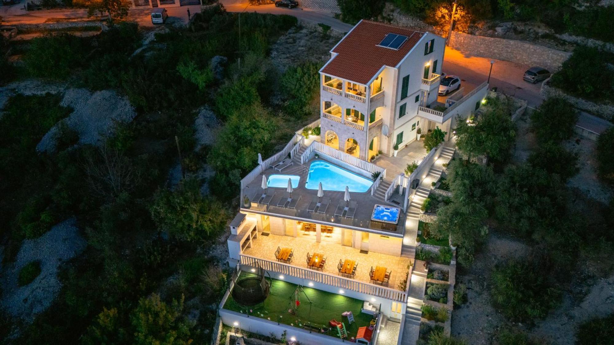 Villa Hills Макарска Экстерьер фото