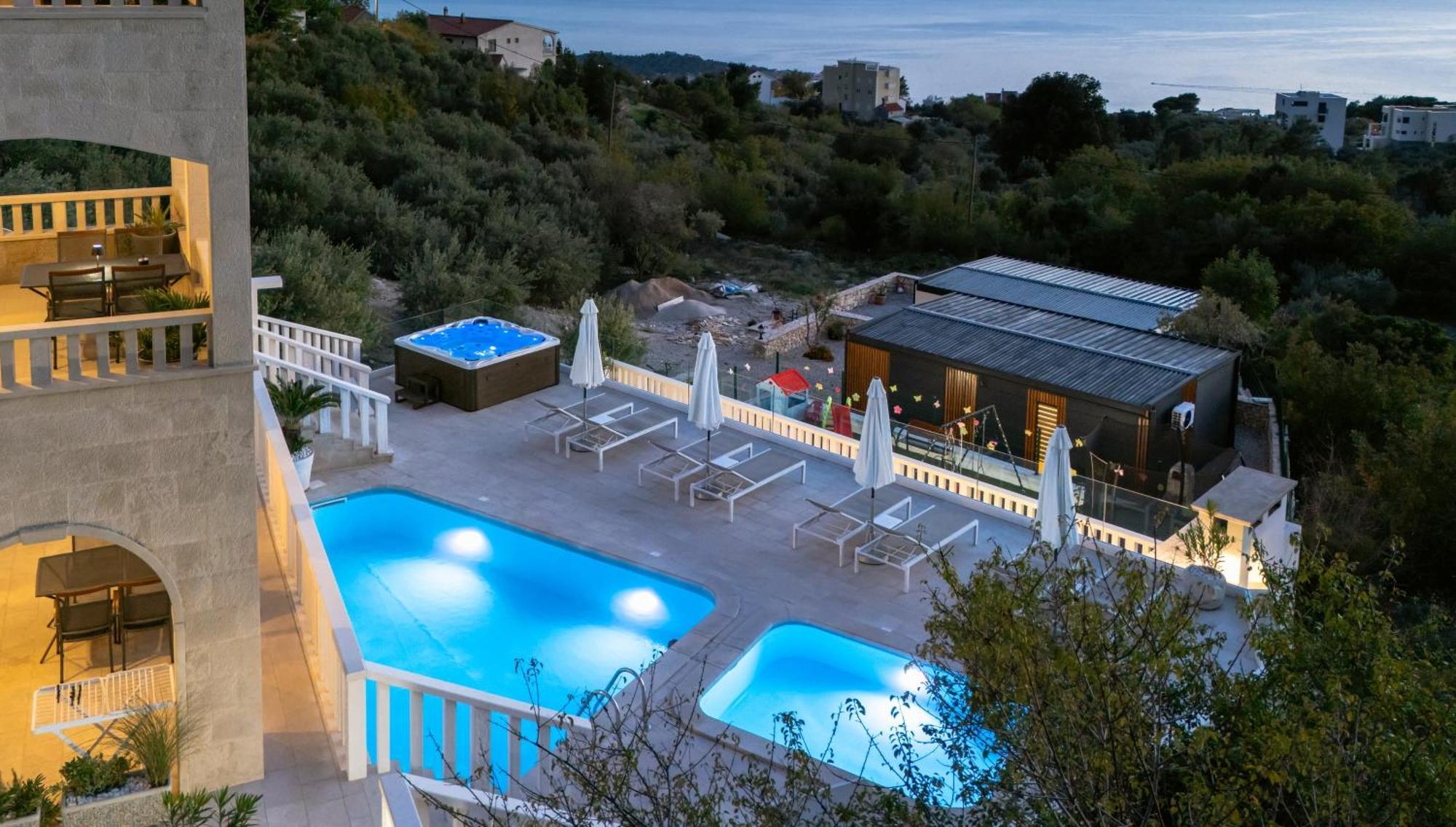 Villa Hills Макарска Экстерьер фото